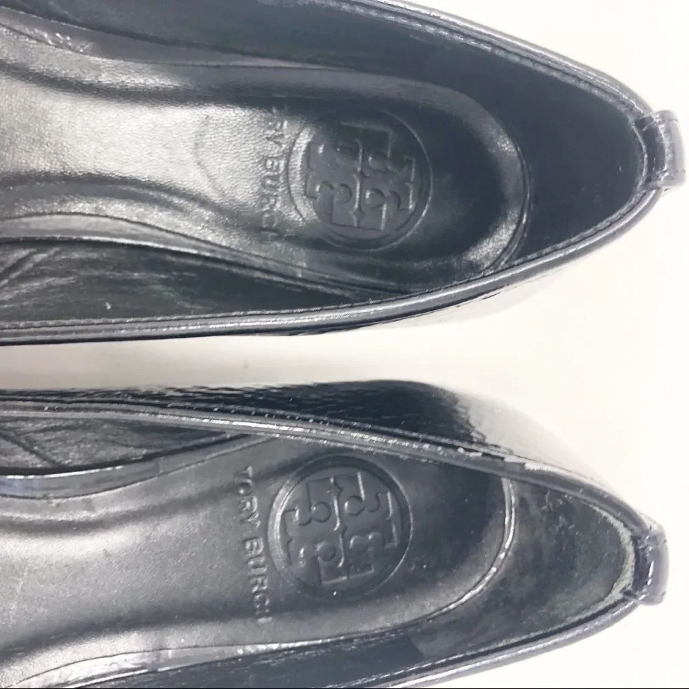 TORY BURCH | Hana Black Patent Leather Flats Gold Chains 5.5